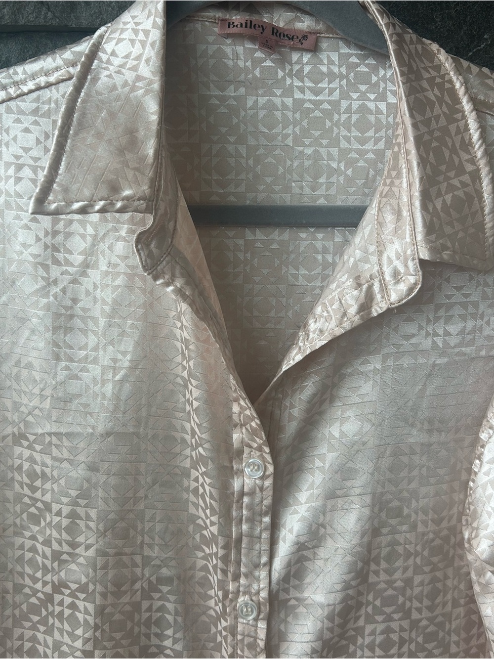 Bailey 44 Women's Pink Button-Down Shirt - Picture 2 of 4